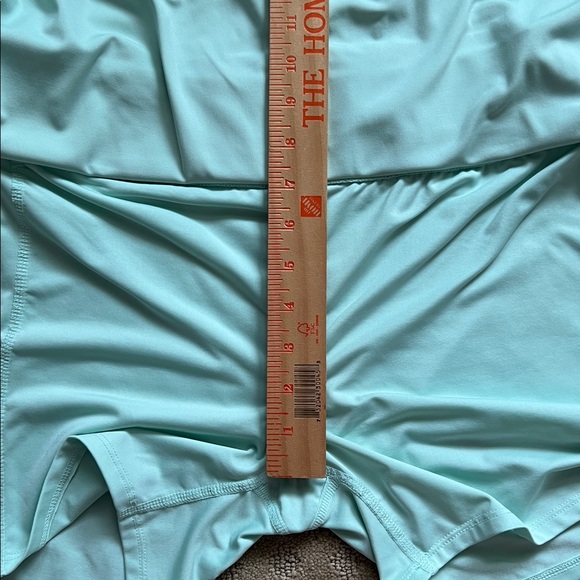 Tommy Bahama Golf Light Green Sleeveless Top and Skort Skirt Set - Picture 11 of 11